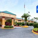 佛罗里达购物中心机场西贝蒙特套房酒店